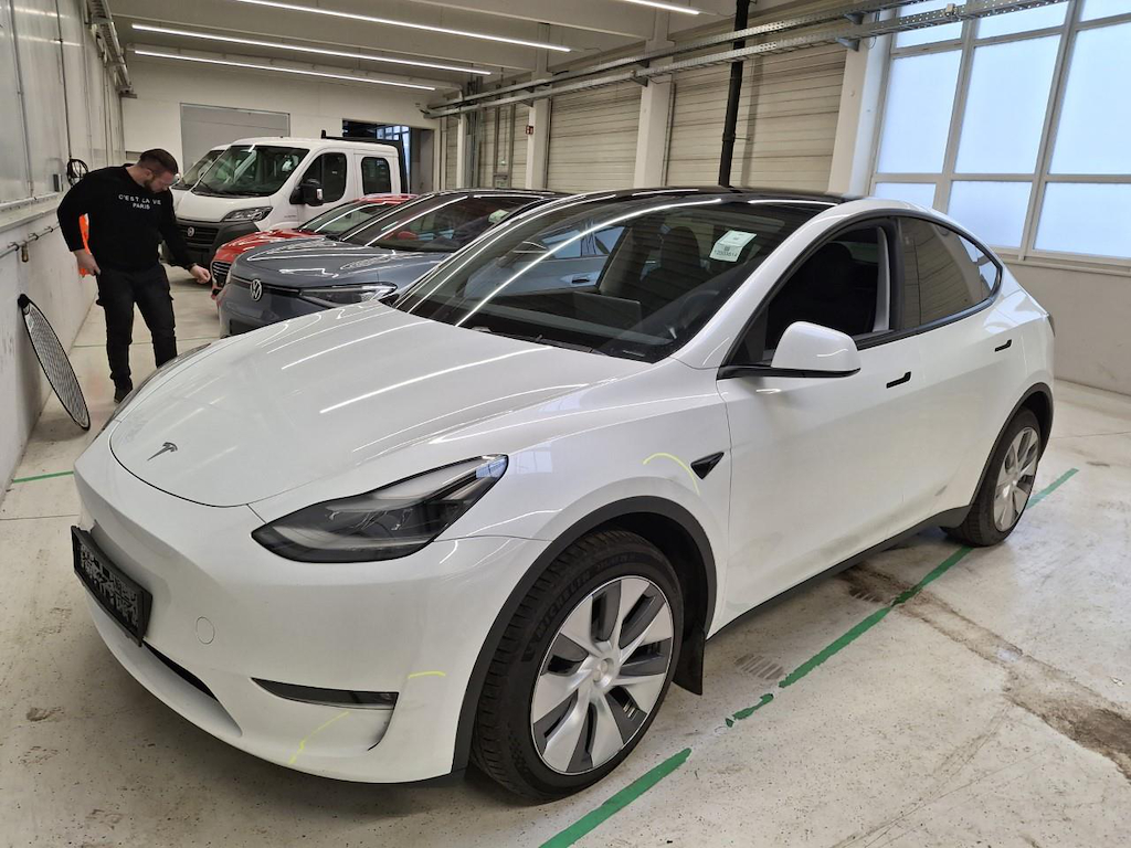 Tesla Model Y Maximale Reichweite 153KW